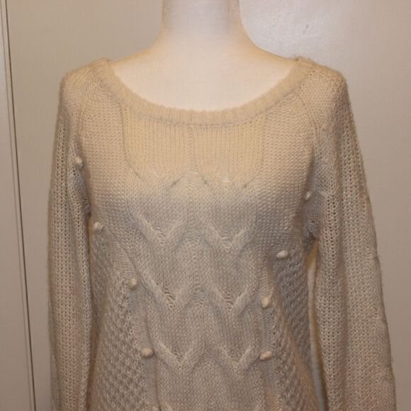 URBAN OUTFITTERS Cream Pullover Sweater Women Size Medium - Picture 5 of 10